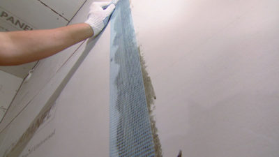как заделать швы на потолке между плитами