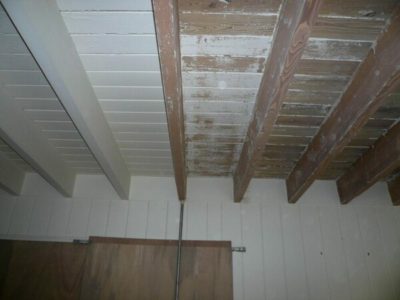 как сделать потолок в деревянном доме
